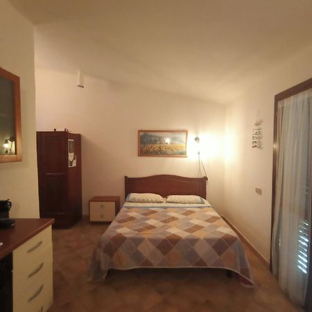 ואדה Agriturismo Il Cipresso מראה חיצוני תמונה