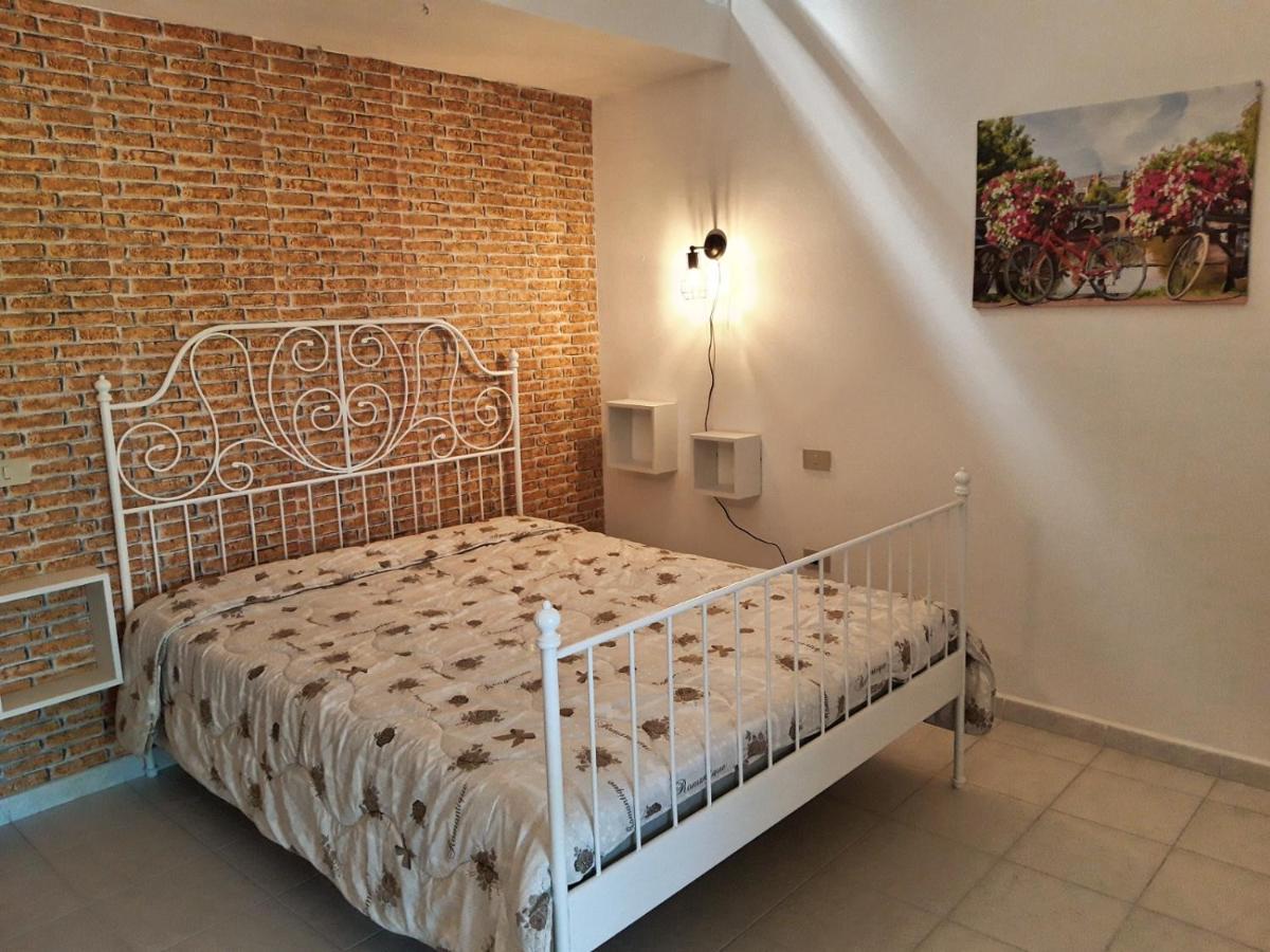 ואדה Agriturismo Il Cipresso מראה חיצוני תמונה