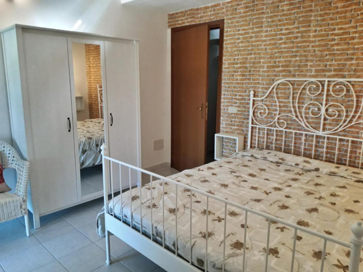 ואדה Agriturismo Il Cipresso מראה חיצוני תמונה