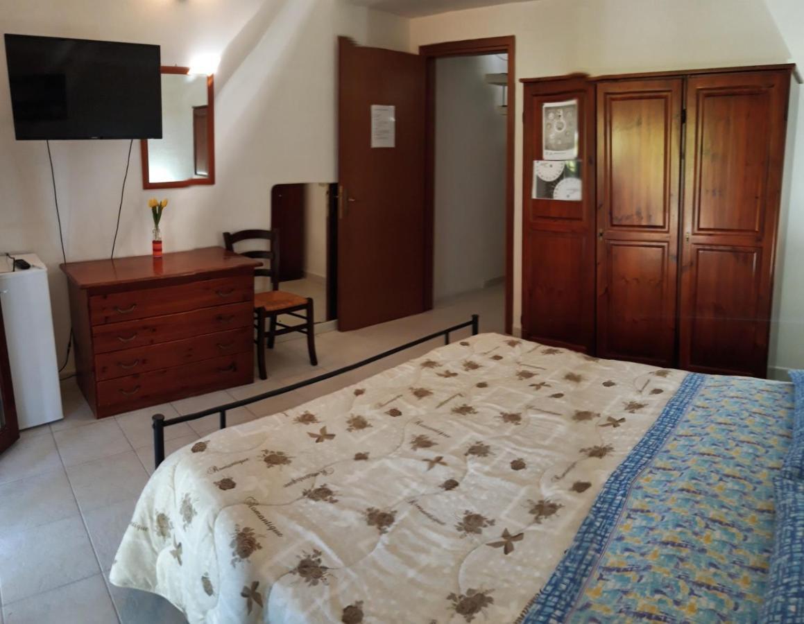 ואדה Agriturismo Il Cipresso מראה חיצוני תמונה