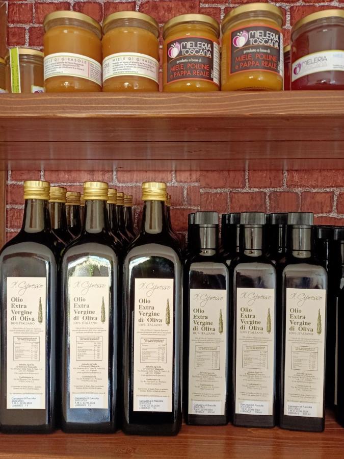 ואדה Agriturismo Il Cipresso מראה חיצוני תמונה