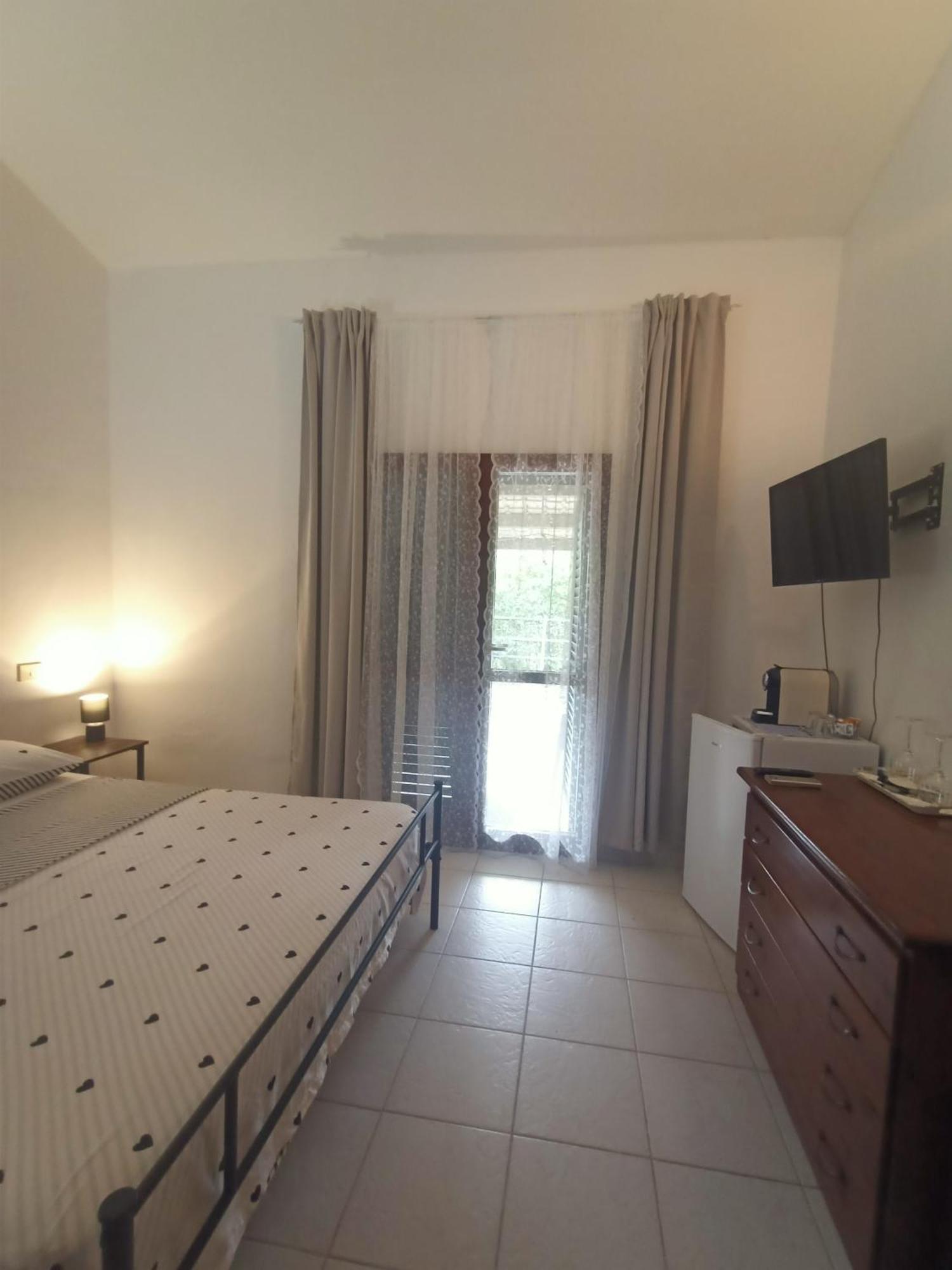 ואדה Agriturismo Il Cipresso מראה חיצוני תמונה