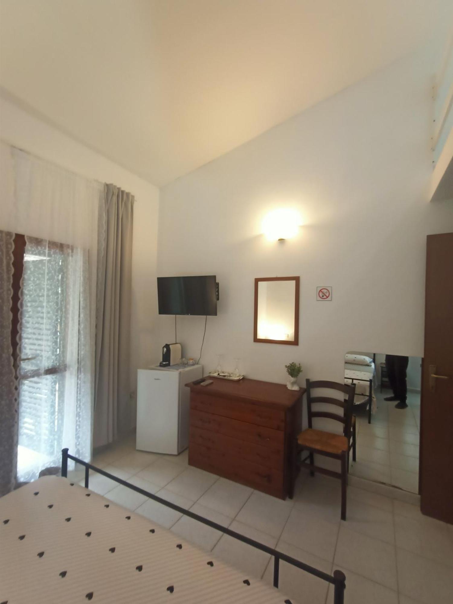 ואדה Agriturismo Il Cipresso מראה חיצוני תמונה